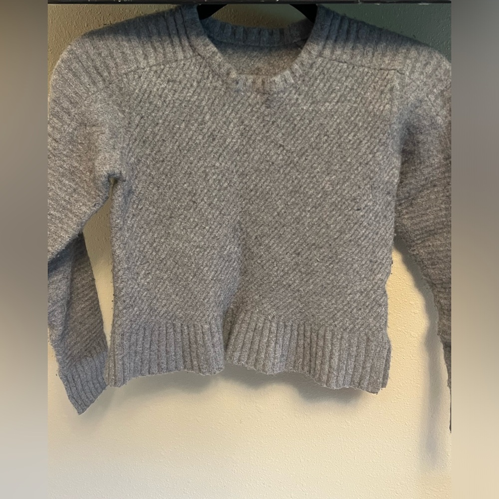 No brand sweatshirt
